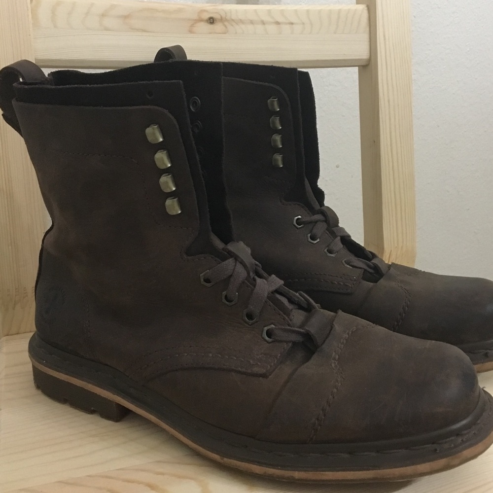 Men’s Casual Boots Size 10